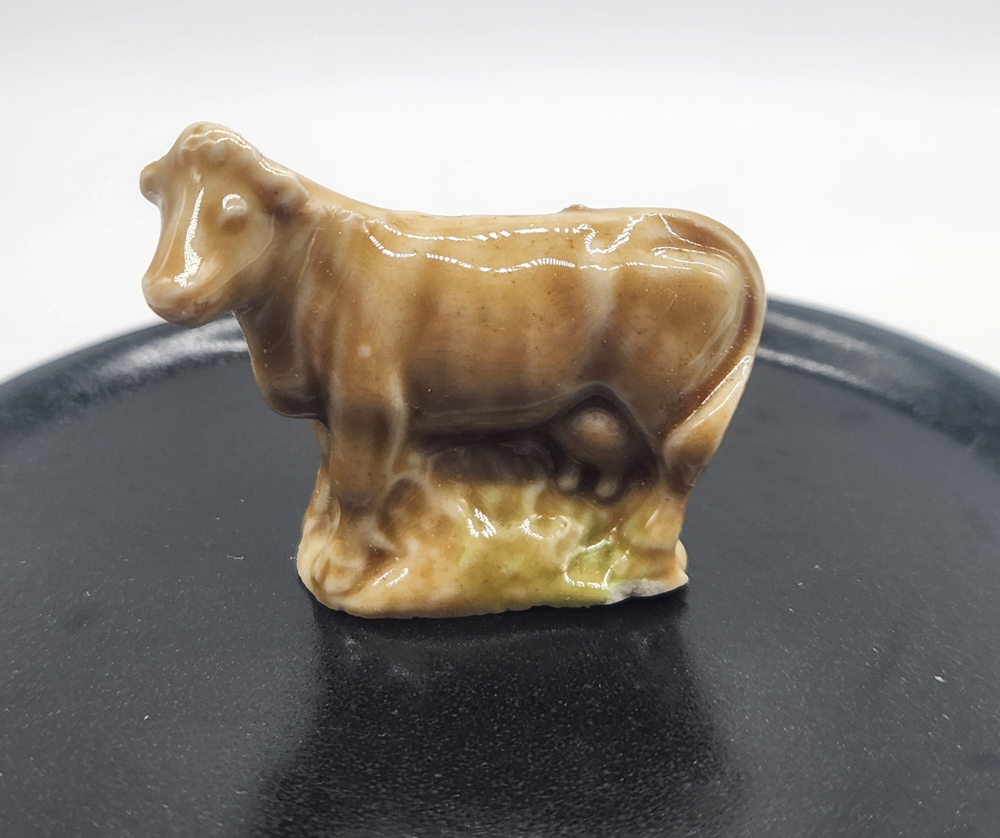 Wade Whimsies, Made in England Cow No. 27