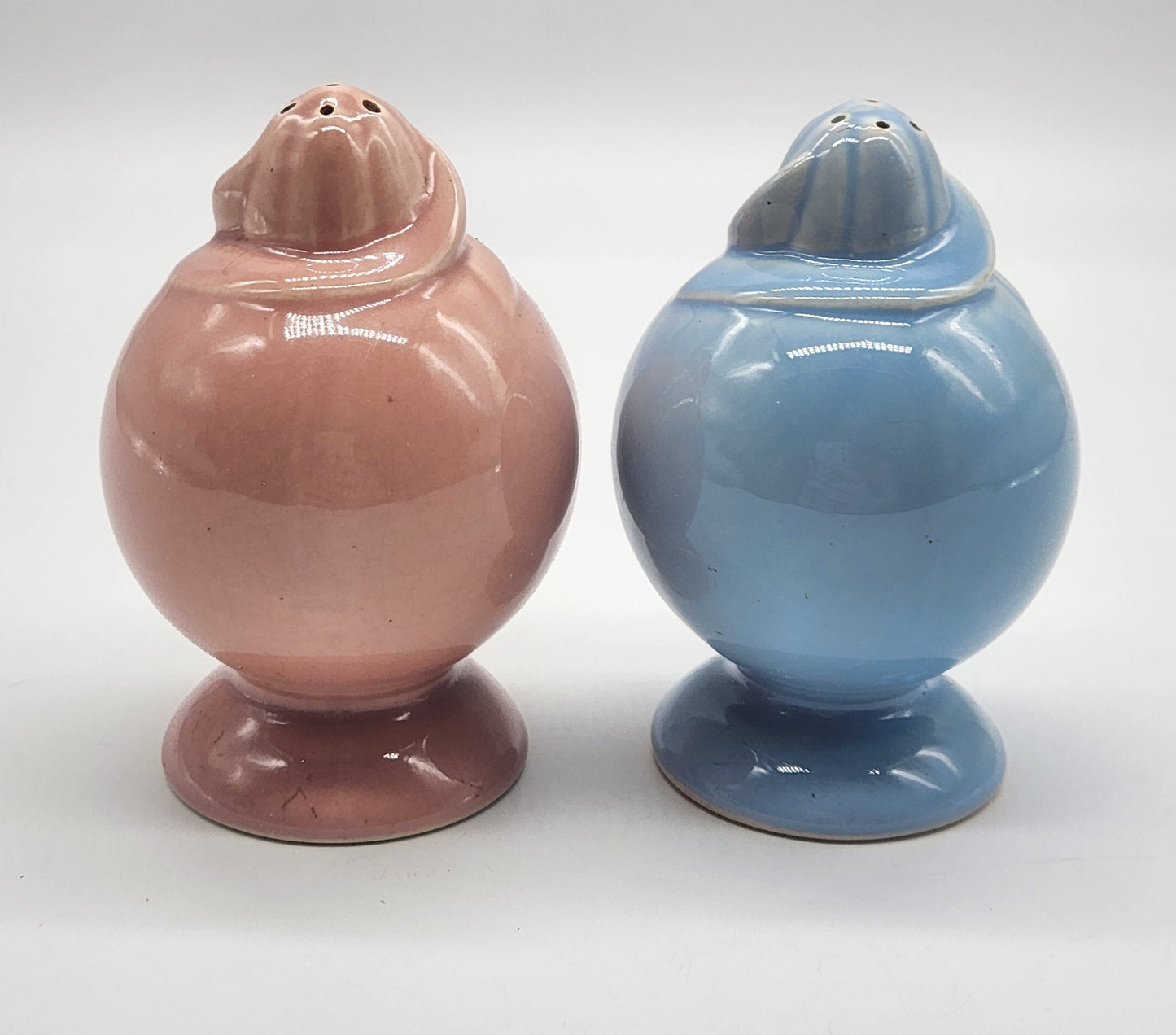 Lu Ray Pastels Salt and Pepper Shakers Taylor Smith Taylor with Stoppers