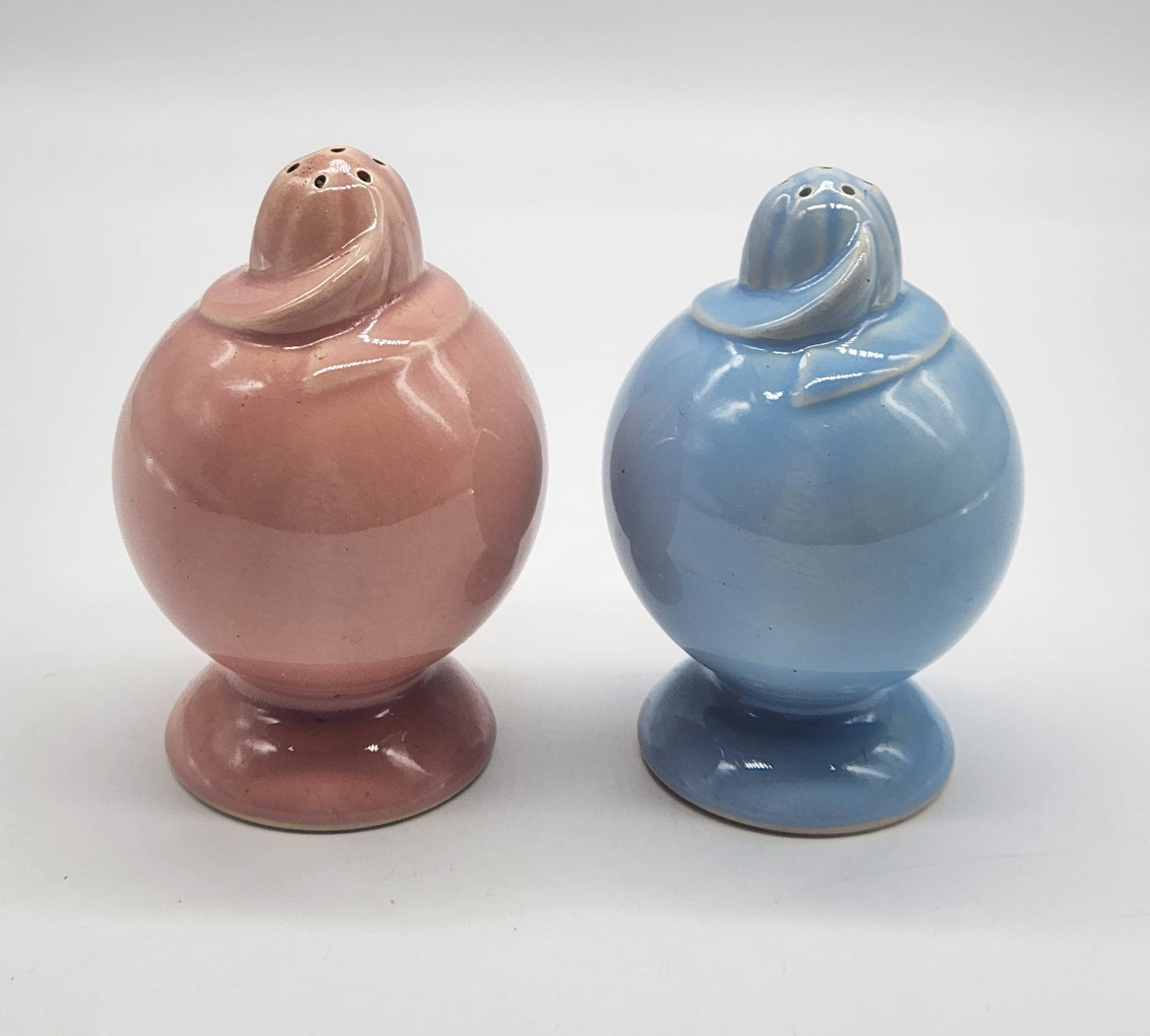 Lu Ray Pastels Salt and Pepper Shakers Taylor Smith Taylor with Stoppers