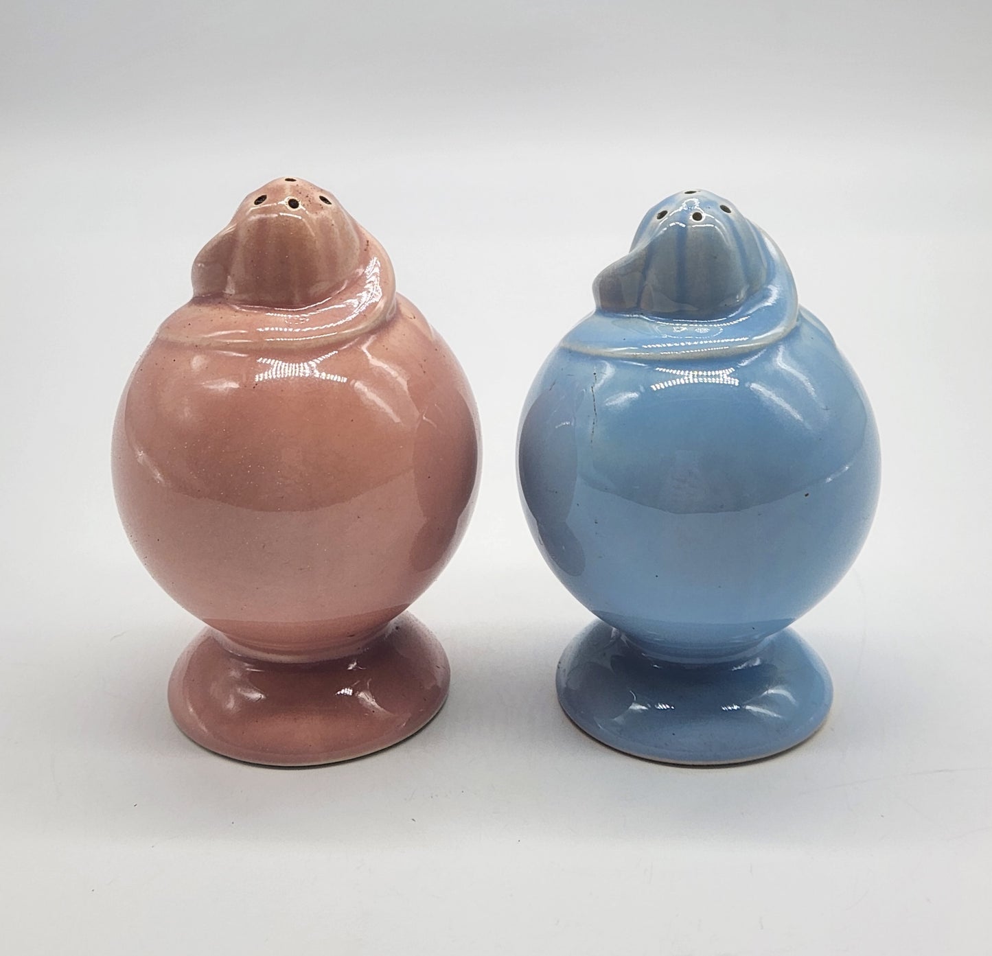 Lu Ray Pastels Salt and Pepper Shakers Taylor Smith Taylor with Stoppers