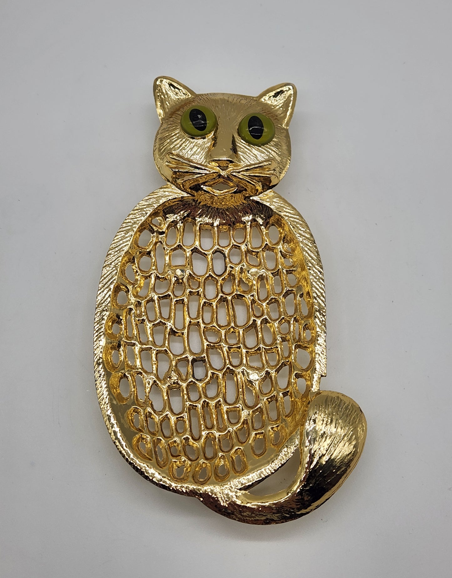 Vintage Gold Cat Soap or Trinket Dish/ Retro Goldtone Kitty with Resin Cat Eyes