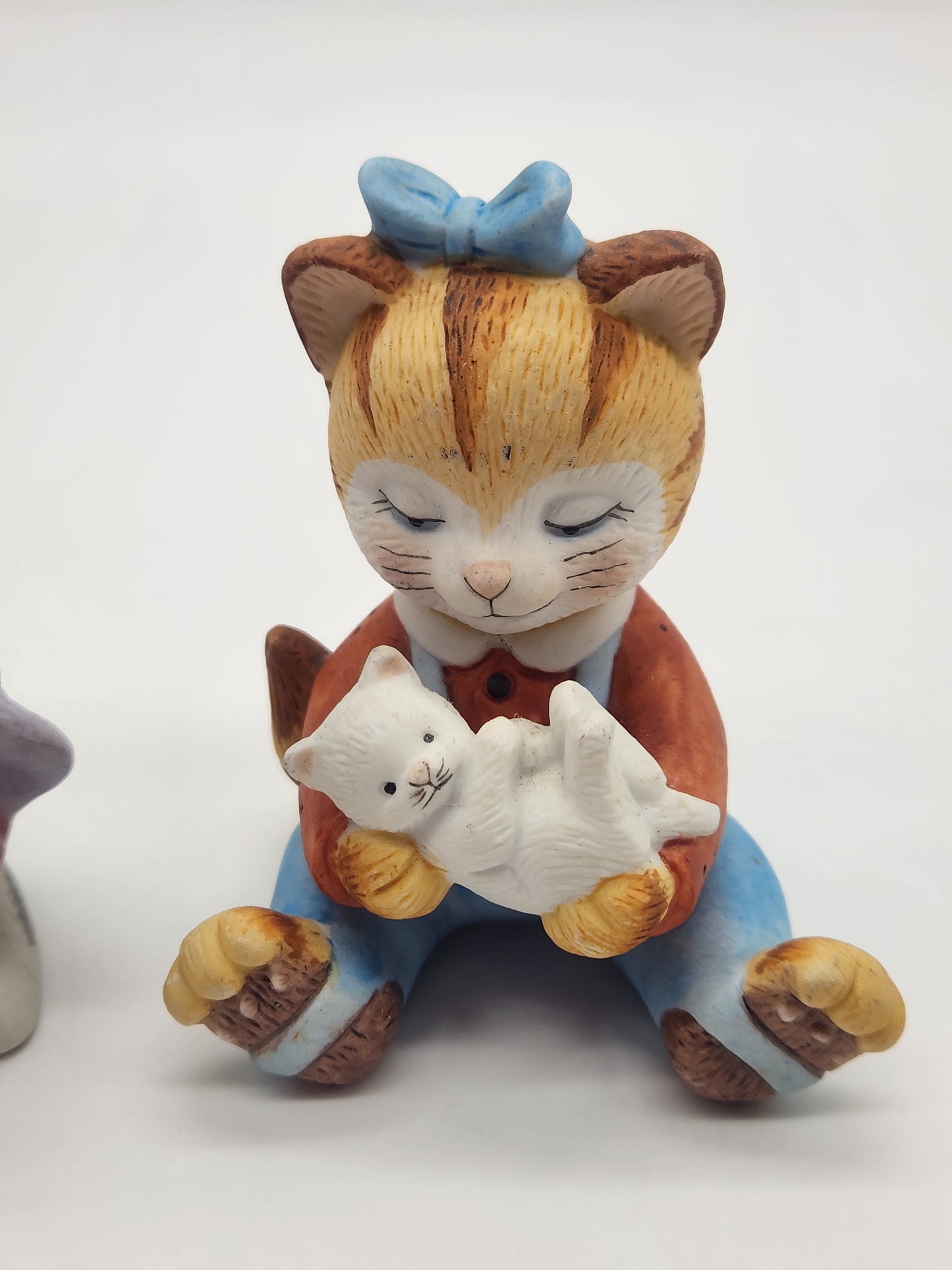 Vintage Pair of Bronson Collectibles BC Porcelain Cat Figurines