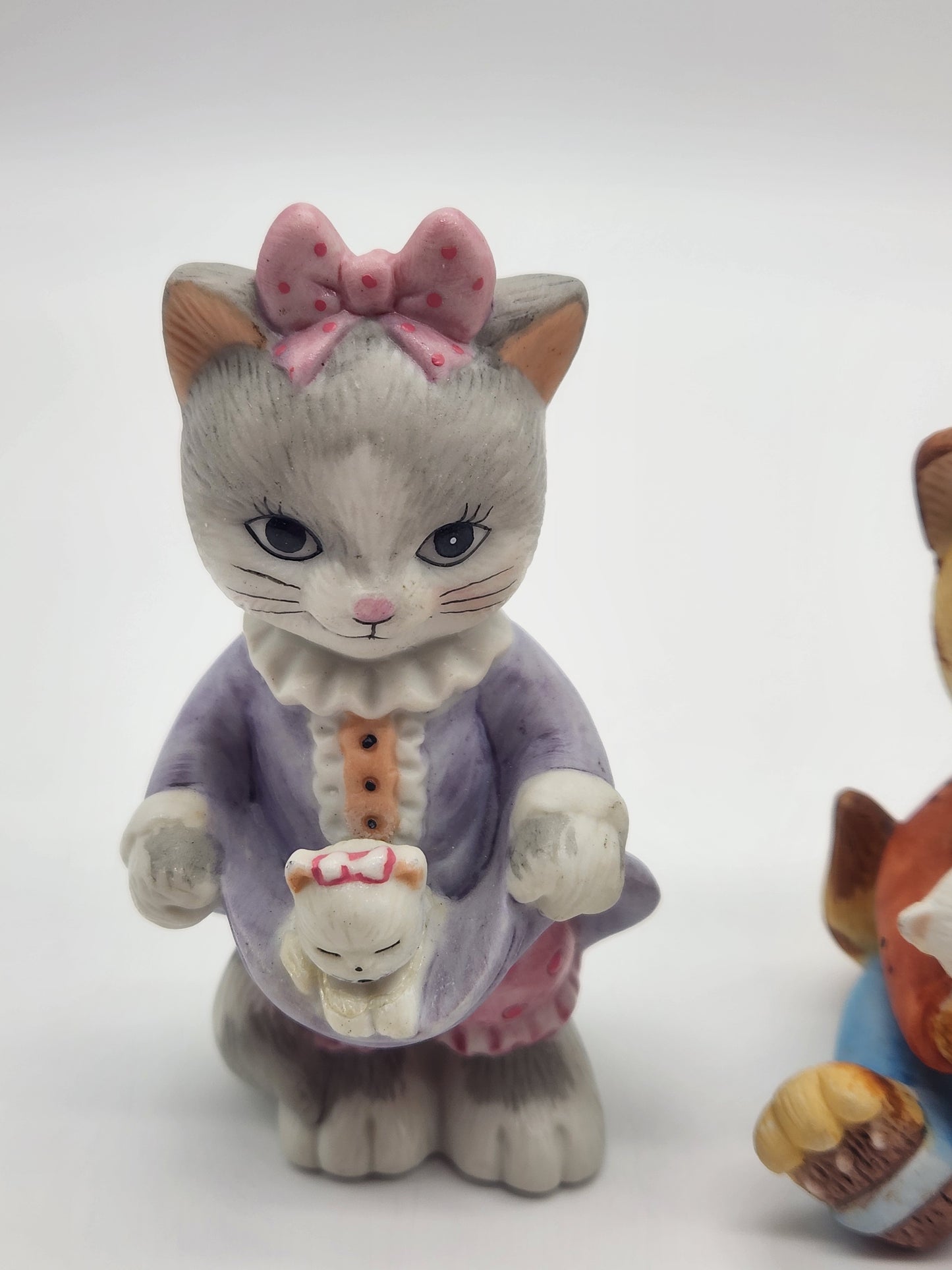 Vintage Pair of Bronson Collectibles BC Porcelain Cat Figurines