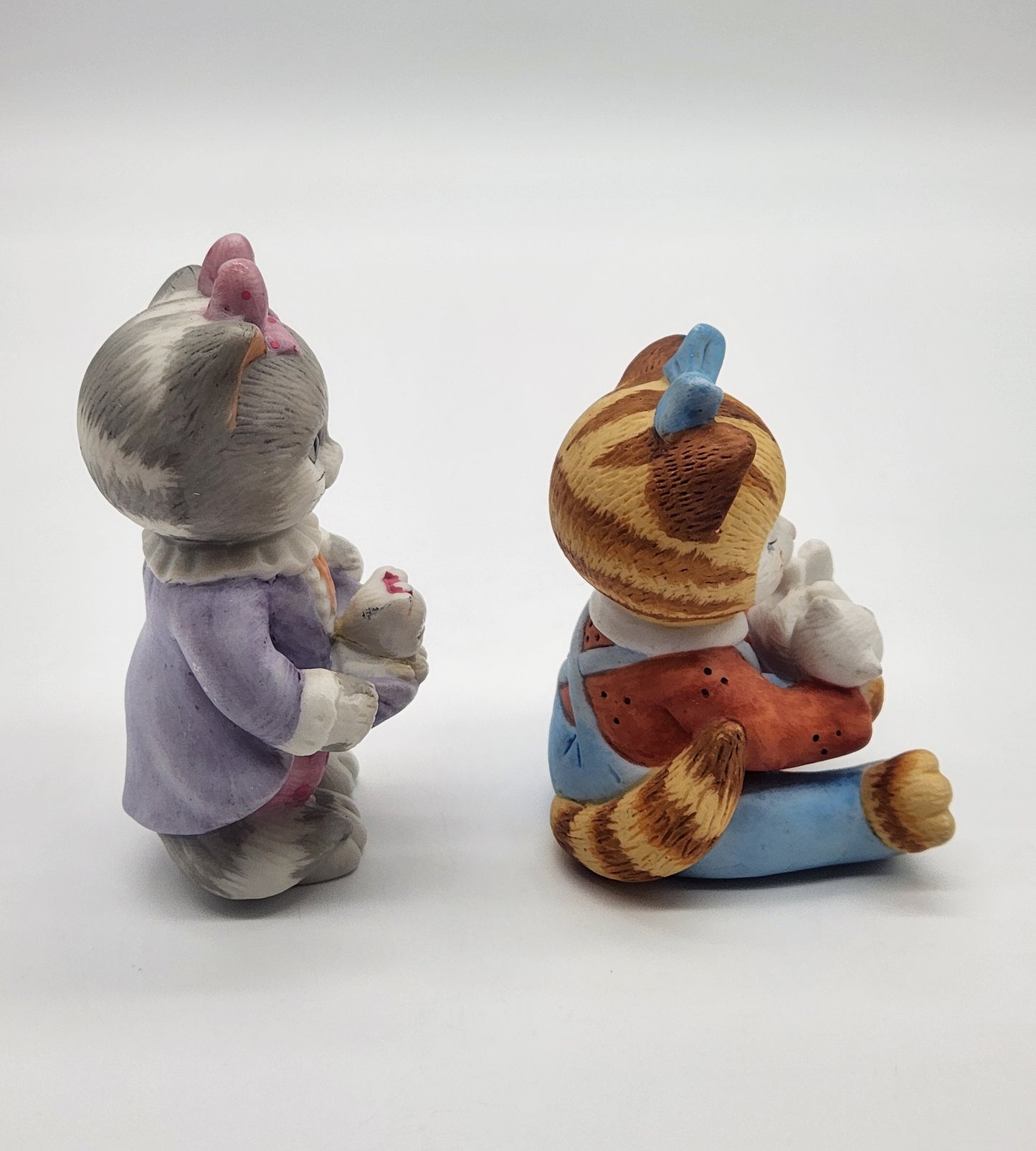 Vintage Pair of Bronson Collectibles BC Porcelain Cat Figurines