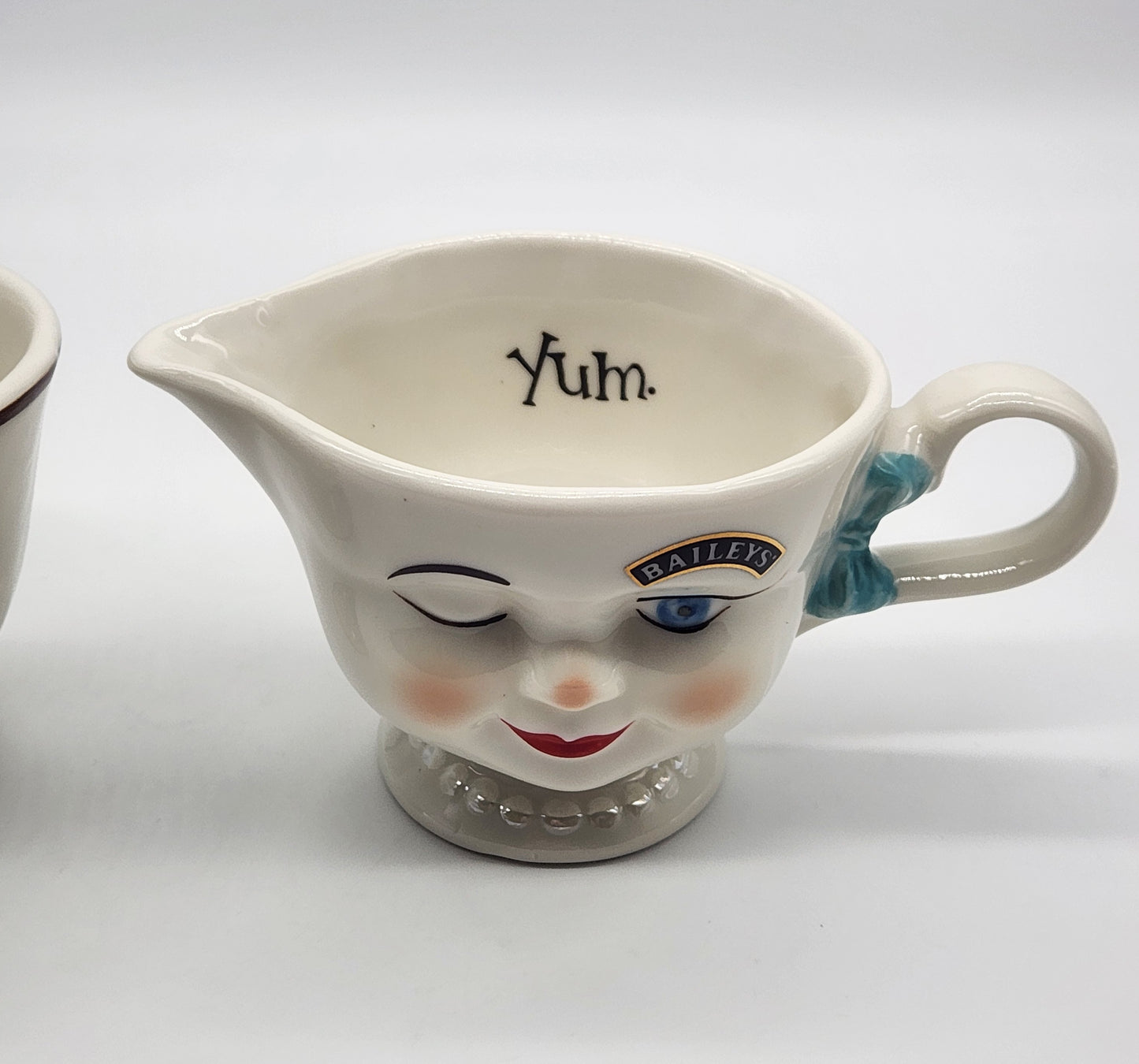 BAILEYS Irish Cream YUM Winking Eye Face Cream And  Sugar Limited Edition 1996