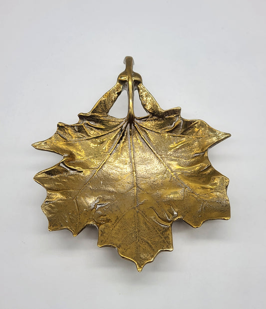Vintage Solid Brass Virginia Metalcrafters Sugar Maple Leaf Bowl Tray #3-48