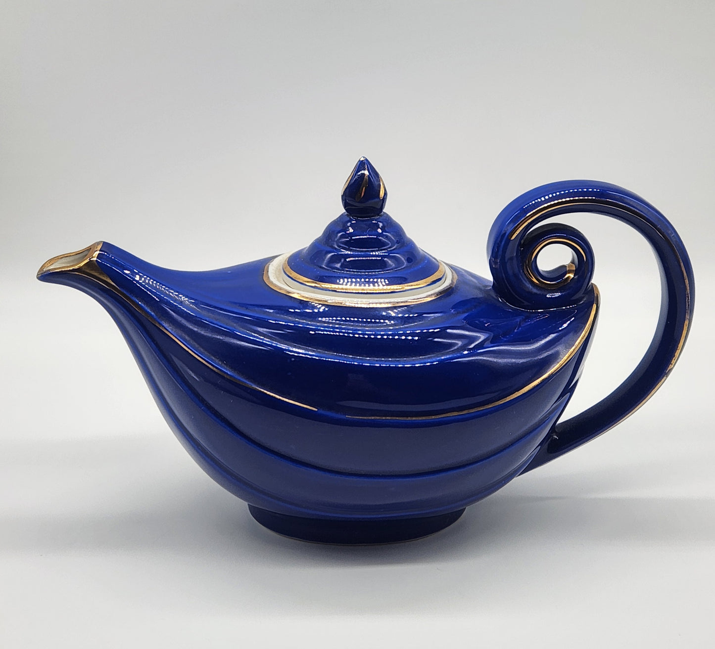 Vintage Hall Aladdin Teapot Cobalt Blue Gold Trim 0676R 6 Cup USA