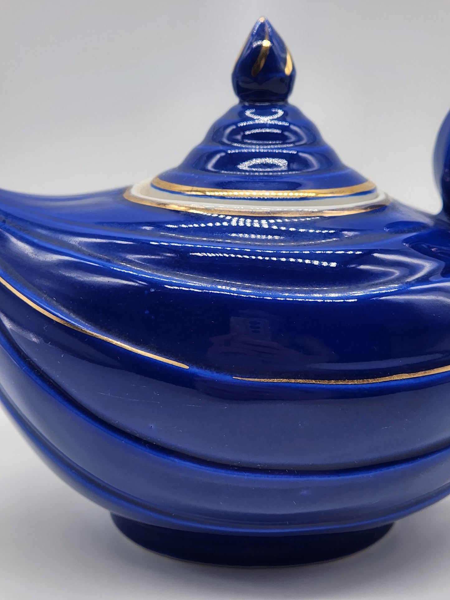 Vintage Hall Aladdin Teapot Cobalt Blue Gold Trim 0676R 6 Cup USA