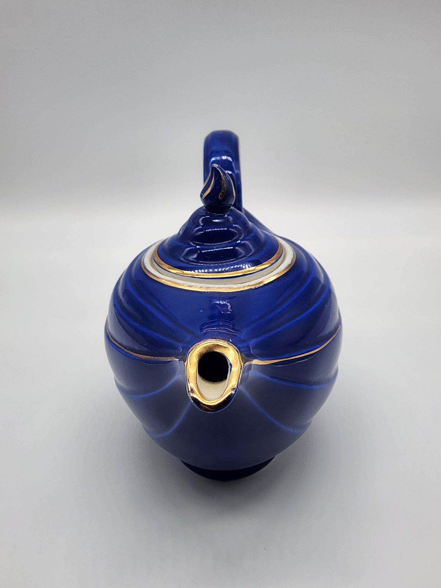 Vintage Hall Aladdin Teapot Cobalt Blue Gold Trim 0676R 6 Cup USA