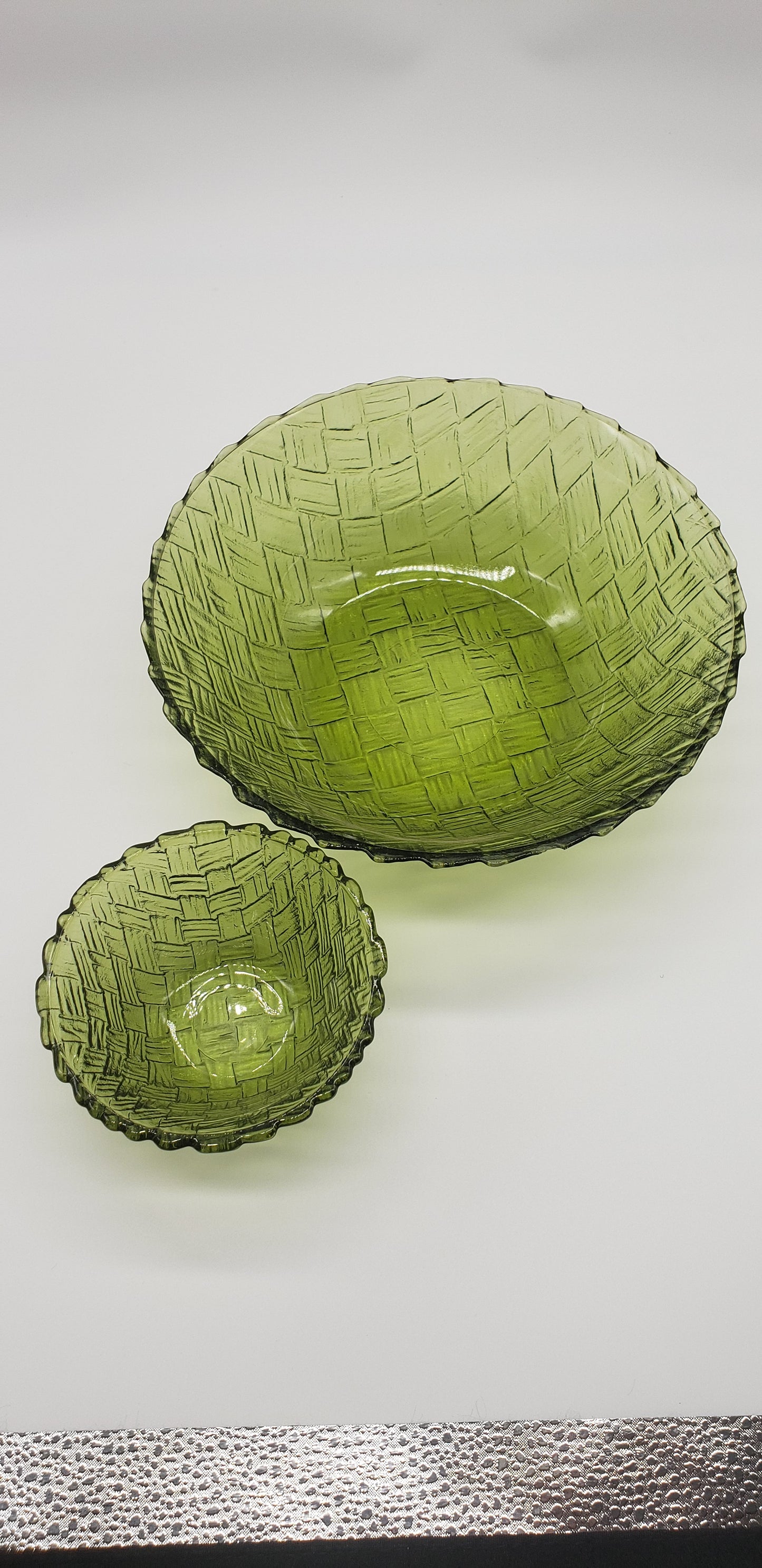Avocado Green Glass Serving Chip and Dip Set - 1950s Basket Weave Pattern