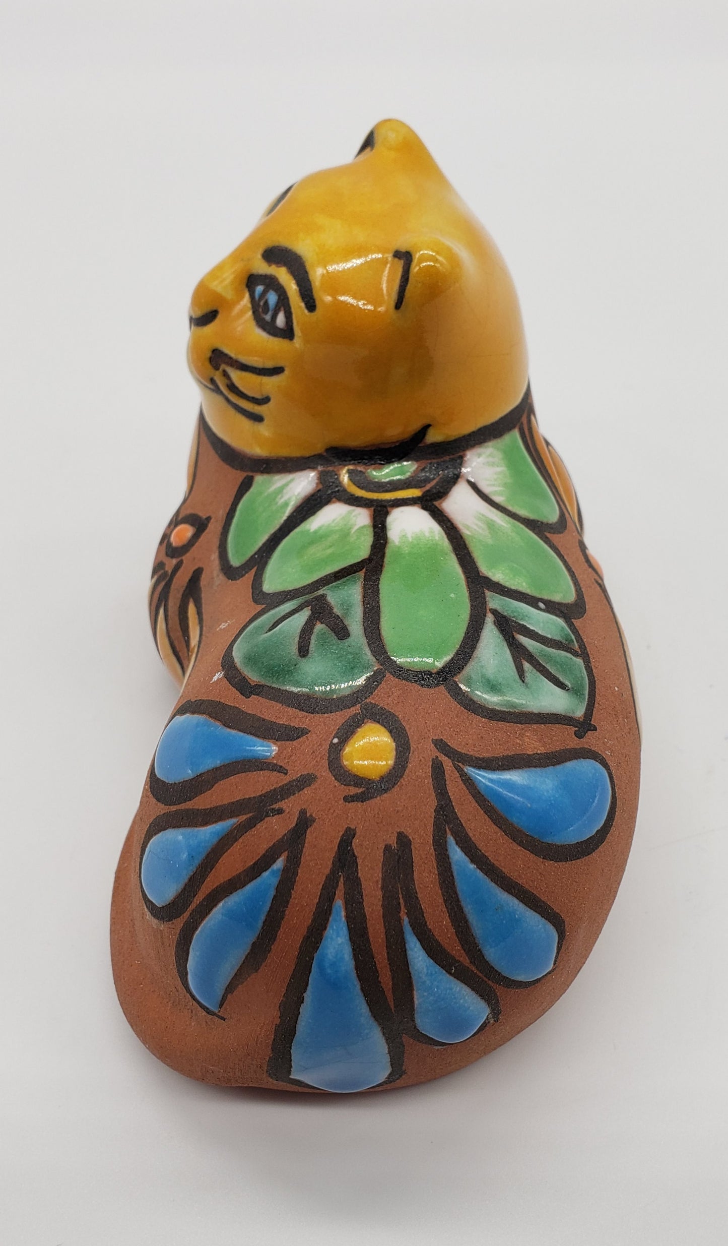 Terracotta Mexican pottery Cat Figurine