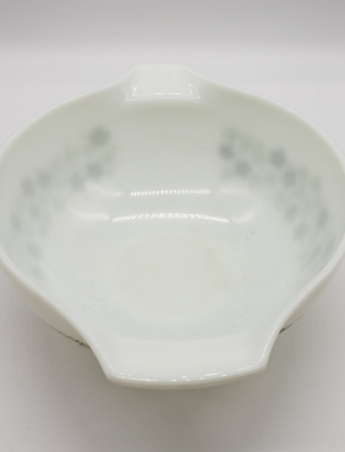 Pyrex 443 Spring Blossoms Crazy Daisy