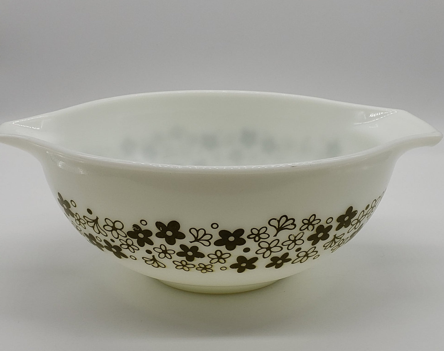 Pyrex 443 Spring Blossoms Crazy Daisy