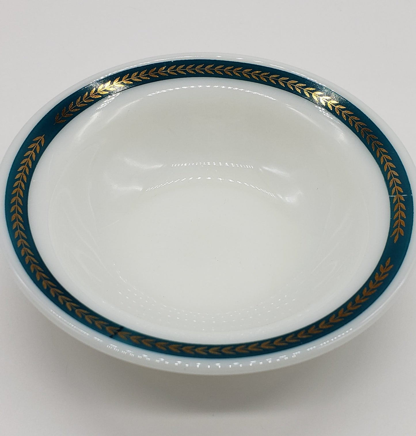 Pyrex 356-32 Tableware by Corning ware Bowl Turquoise Laurel Leaves Bowls