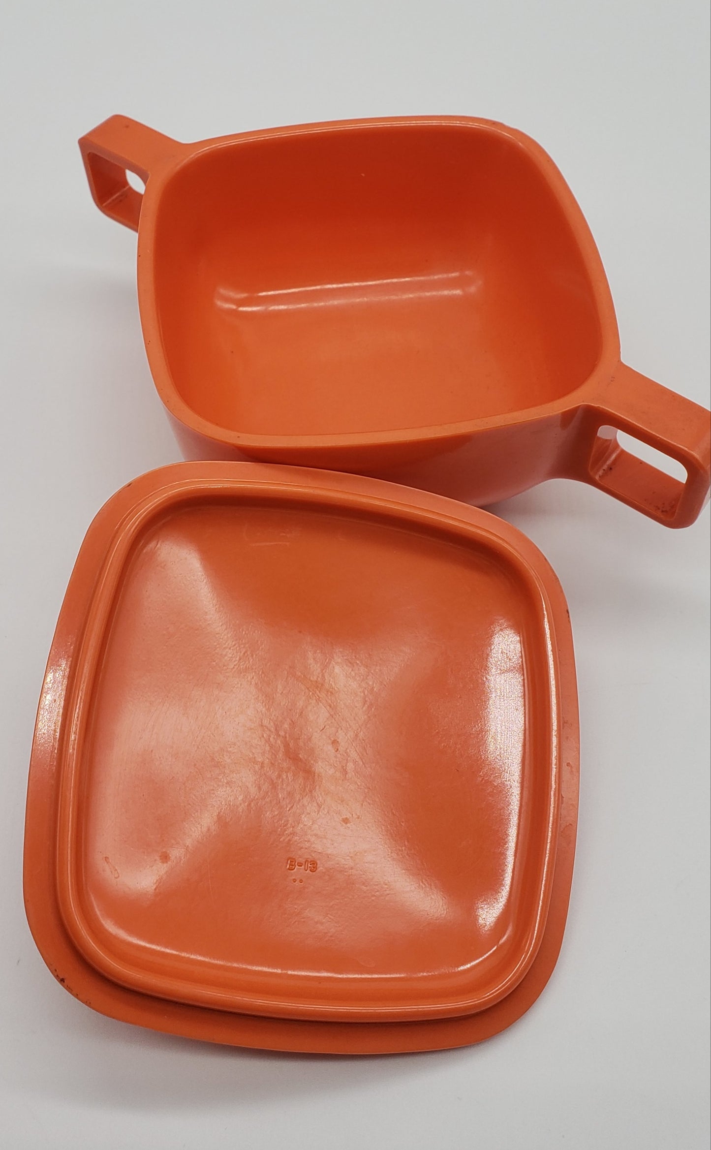 Melamine sugar bowl with handles