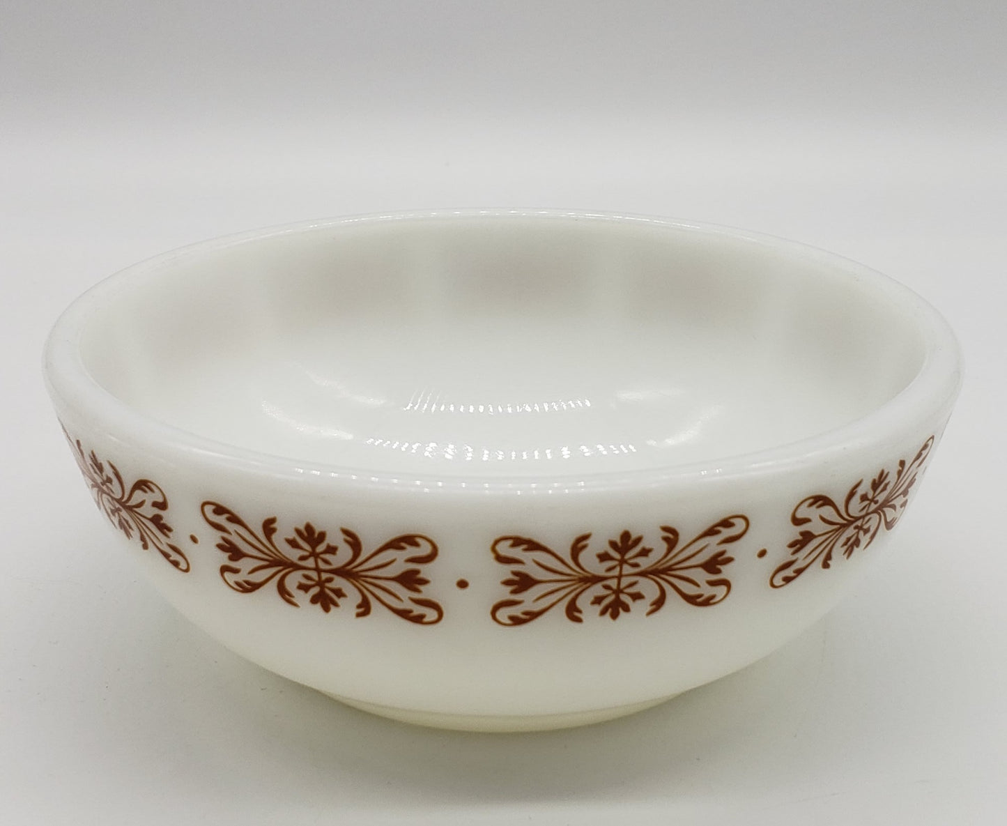 Pyrex Double Tough Soup/Cereal Bowl 708 Copper Filigree