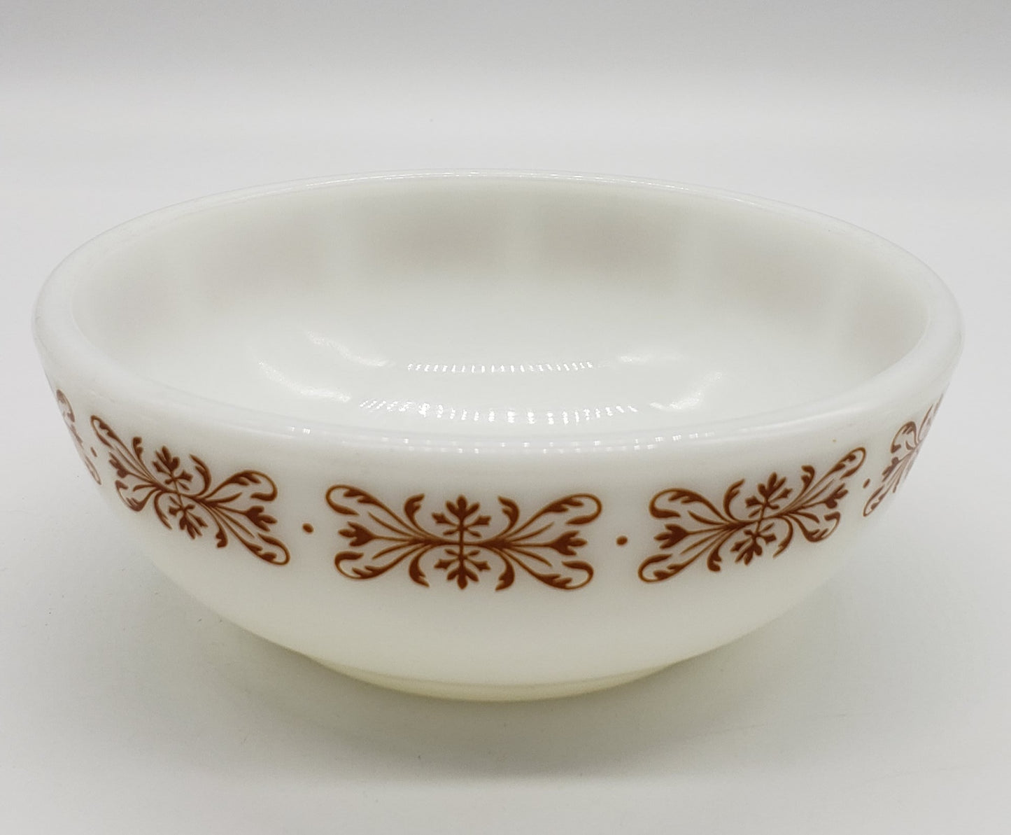 Pyrex Double Tough Soup/Cereal Bowl 708 Copper Filigree