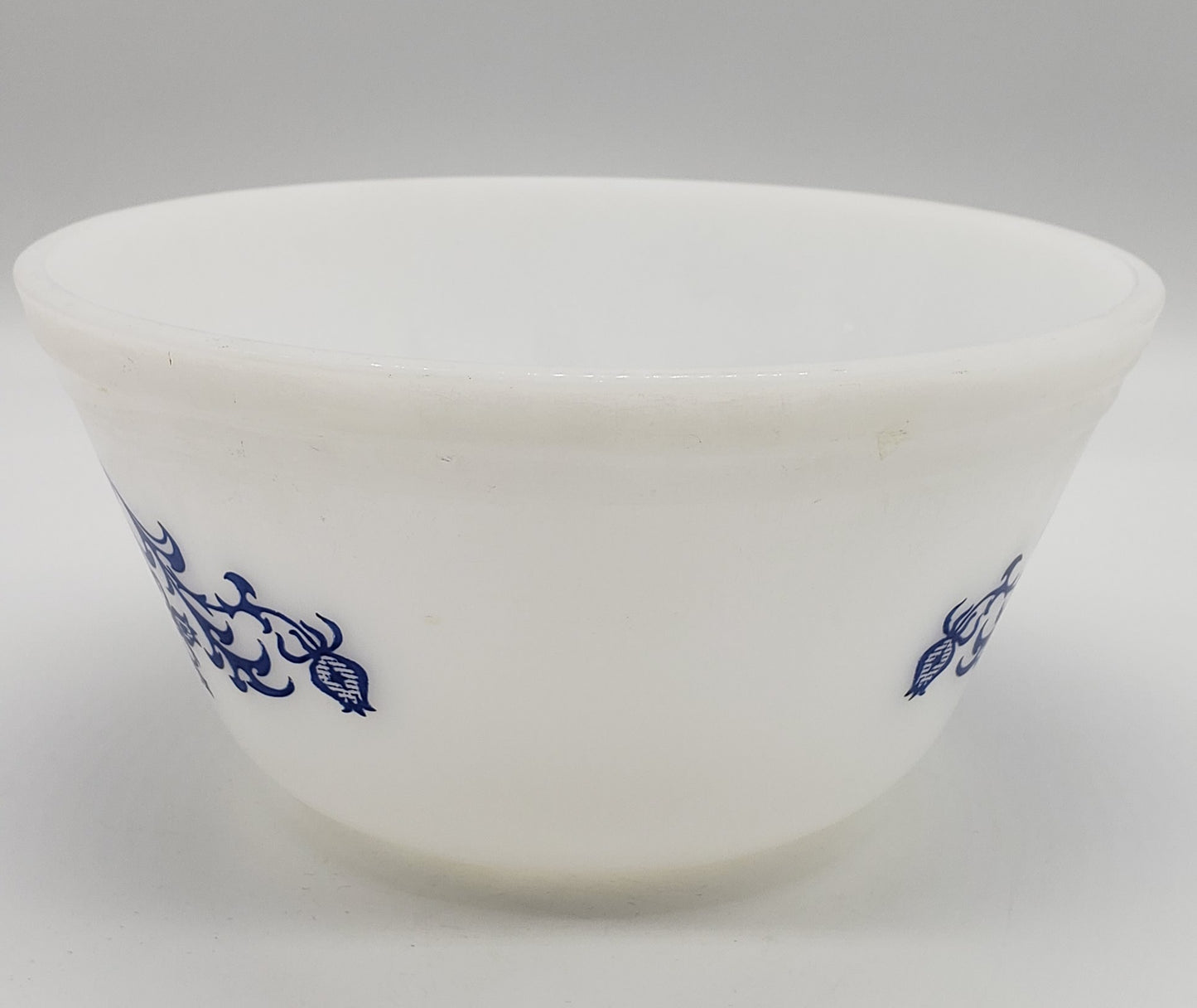 Federal glass Heat proof mixing bowl - Buck County Pattern