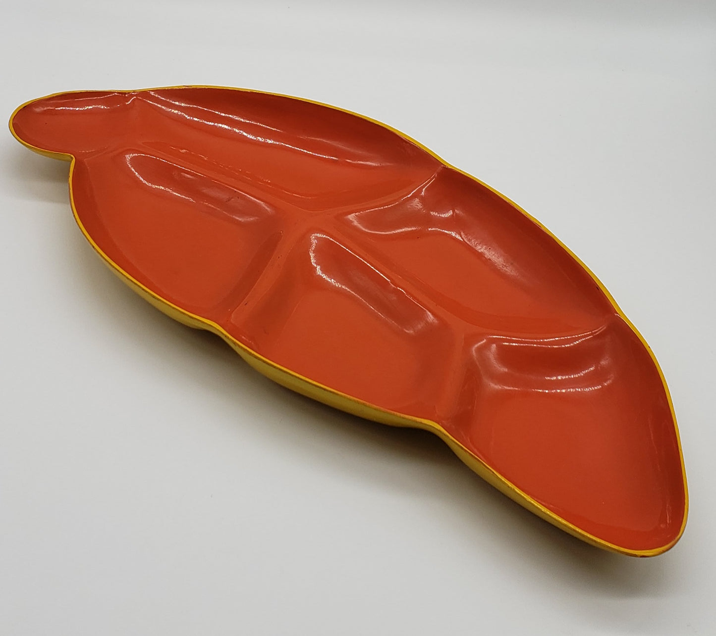 Melamine Leaf divided nut tray by Flamingo