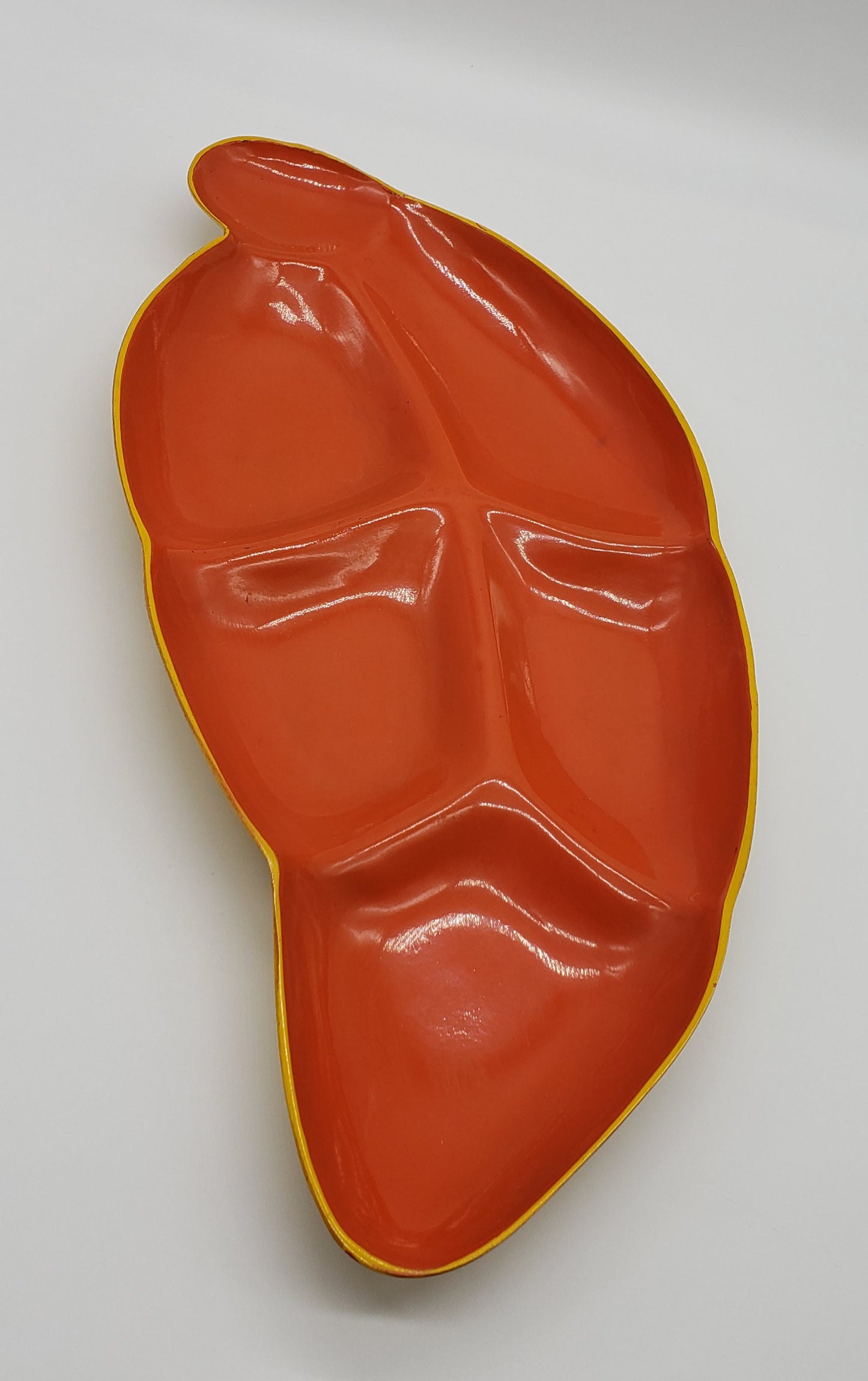 Melamine Leaf divided nut tray by Flamingo