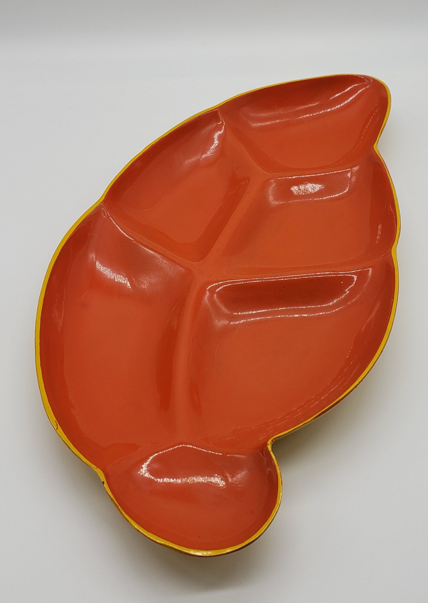 Melamine Leaf divided nut tray by Flamingo