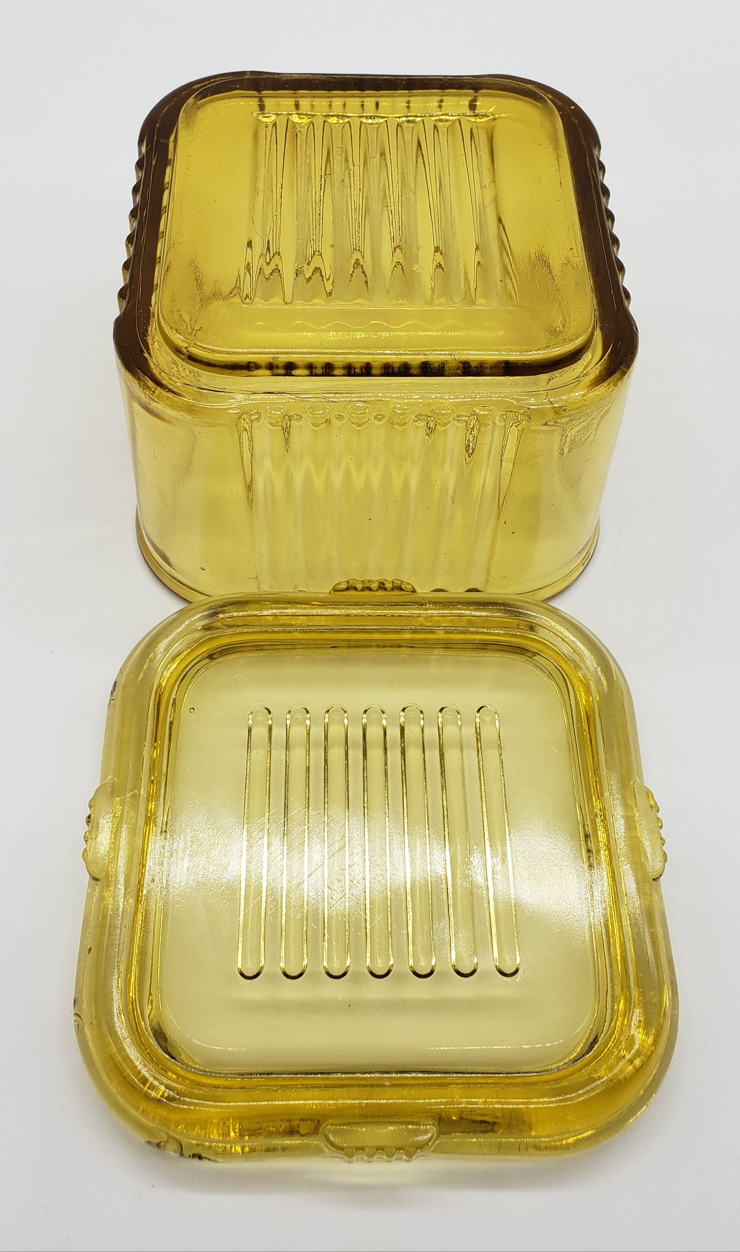 Federal Amber Glass Square Ribbed Refrigerator Dish with Lid