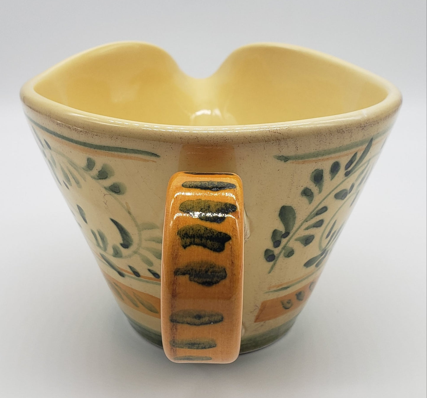 Crate & Barrel Emilia Large Vintage Gravy Sauce Boat Server