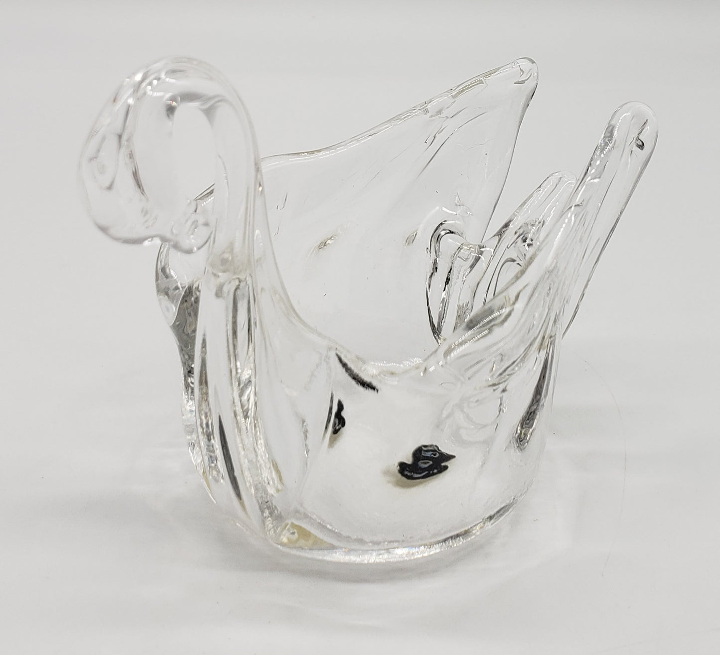 RIEKES CHALET Lead Crystal Glass Swan - Handcrafted in Canada
