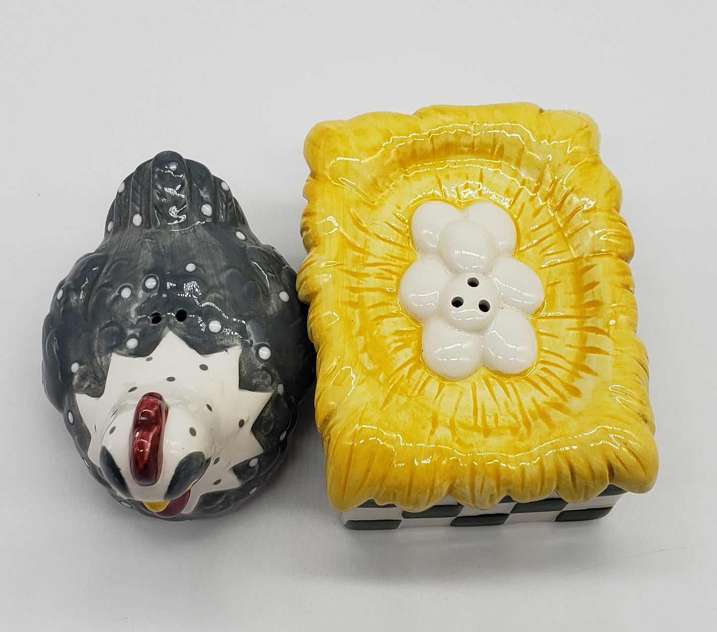 Cook's Club Ceramic Nesting Hen Chicken Salt & Pepper Shaker Set