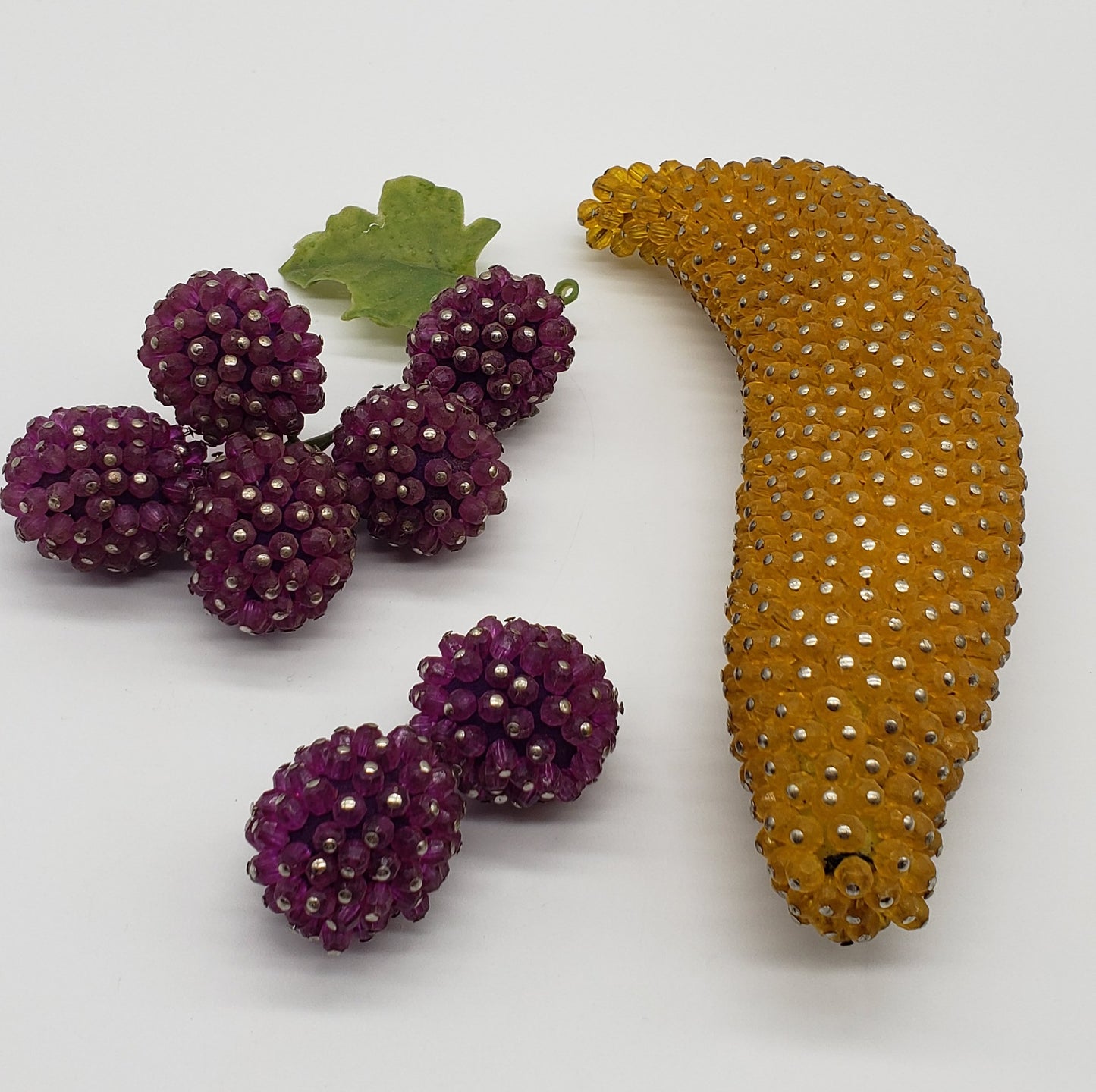 1960's BEADED Push Pin Sequin LIFE SIZE FRUIT