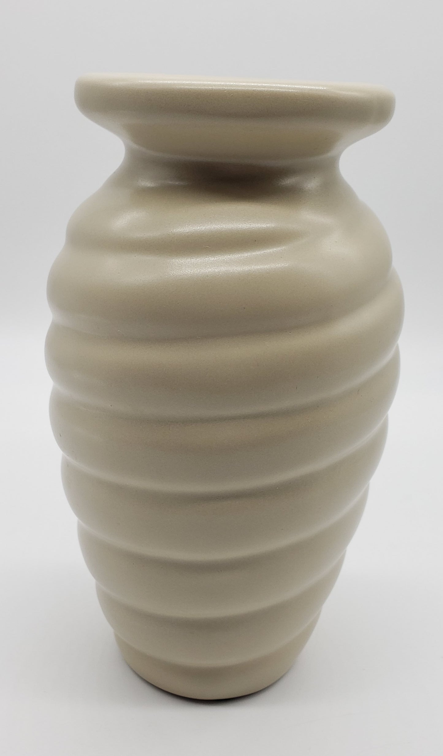 Haeger Pottery Beehive Swirl Vase 1996