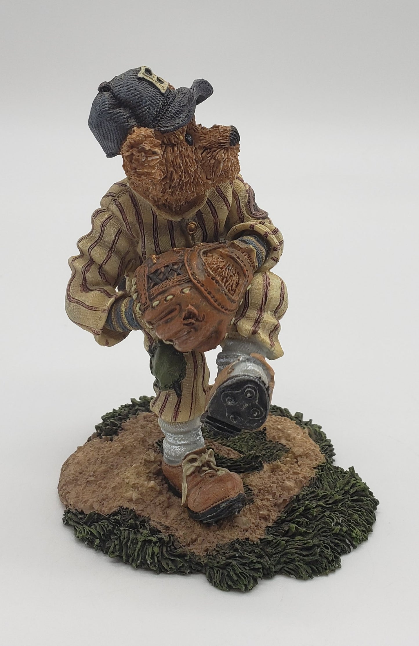 Boyds Bears & Friends. The Bearstone Collection - Pitcher