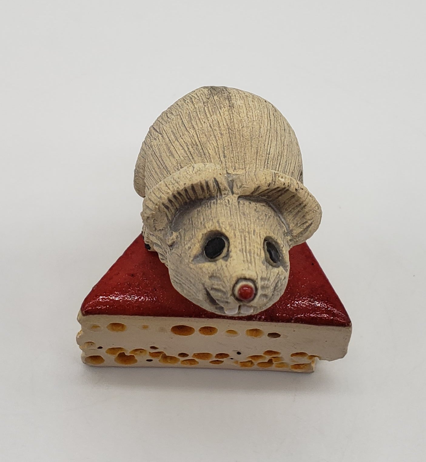 Artesania Rinconada White Mouse on Chunk of Swiss Cheese