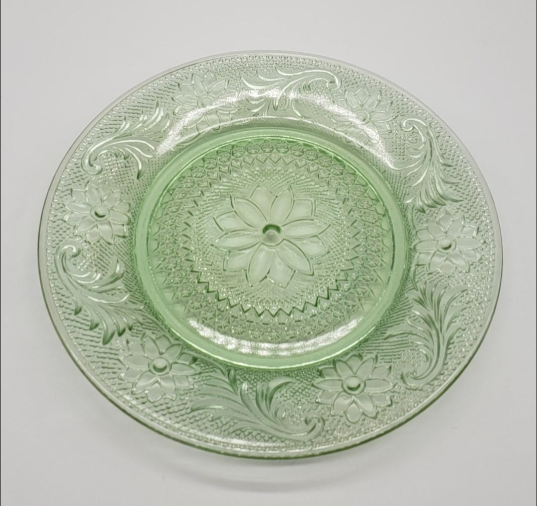 Tiara Sandwich Chantilly Green Dinner Plate 8 3/8 inch