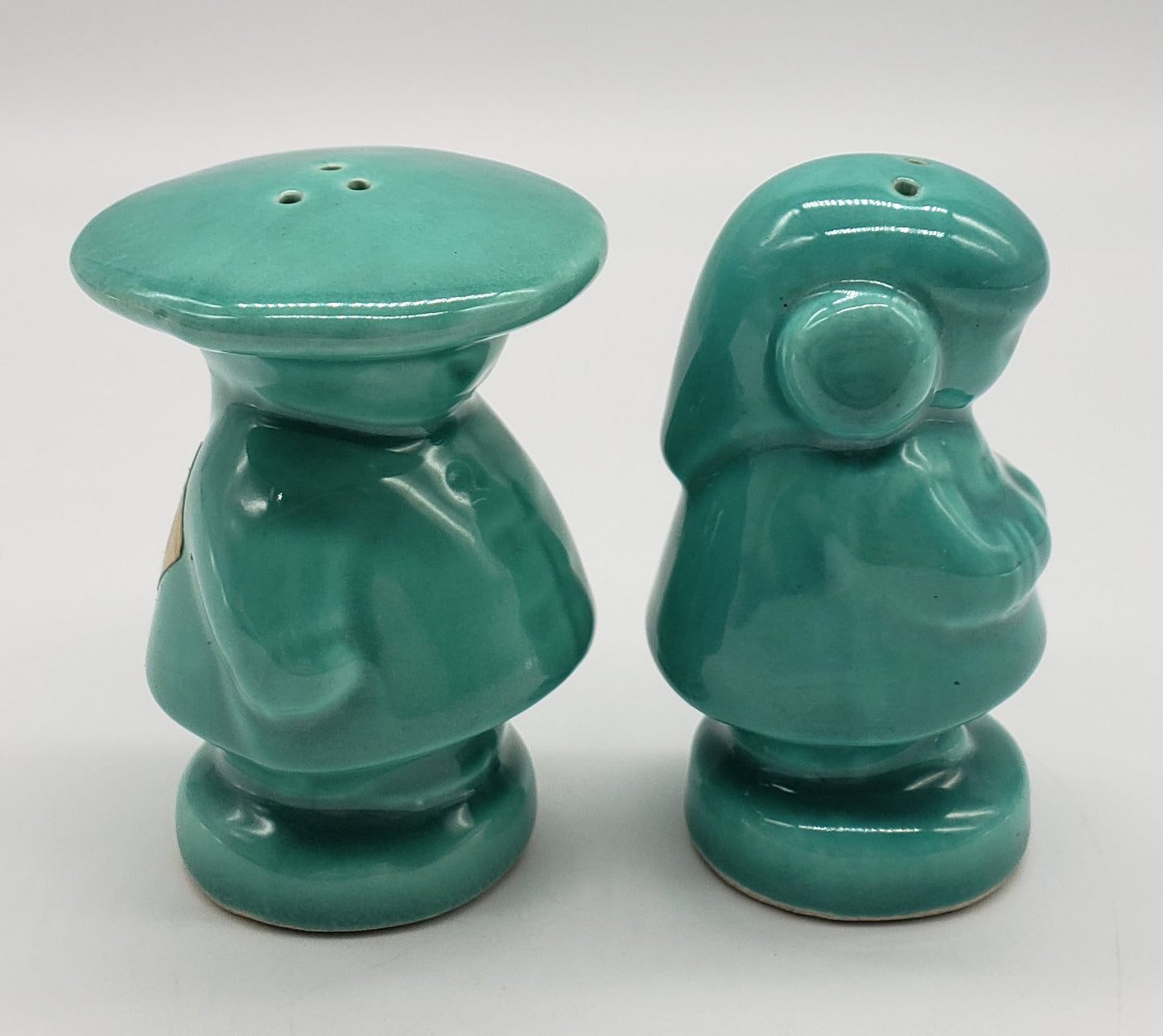 ORIENTAL SALT & PEPPER MAN & WOMAN JAPANESE FIGURES