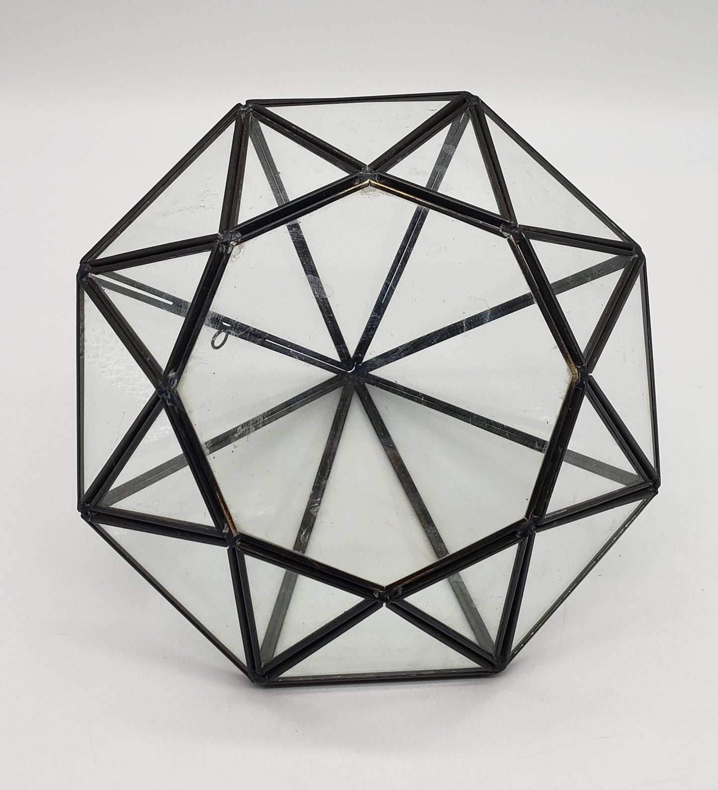 Geometric diamond terrarium plant holder