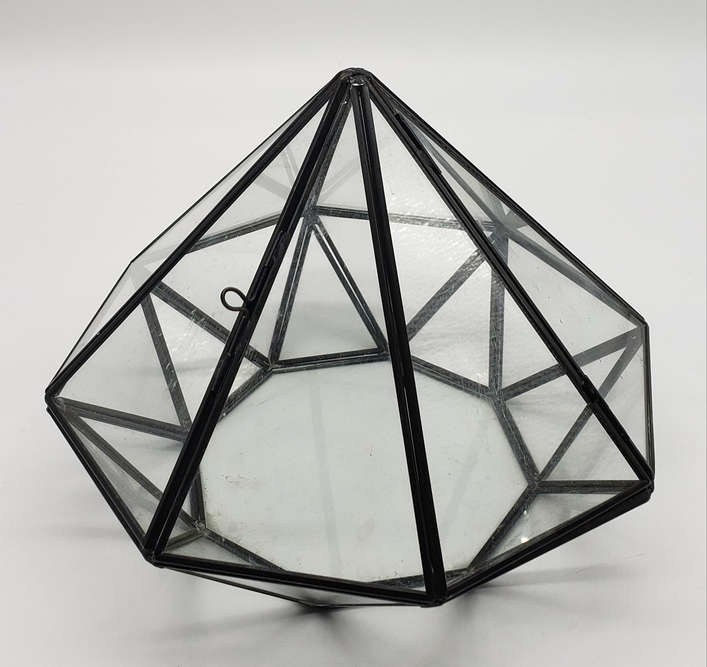Geometric diamond terrarium plant holder