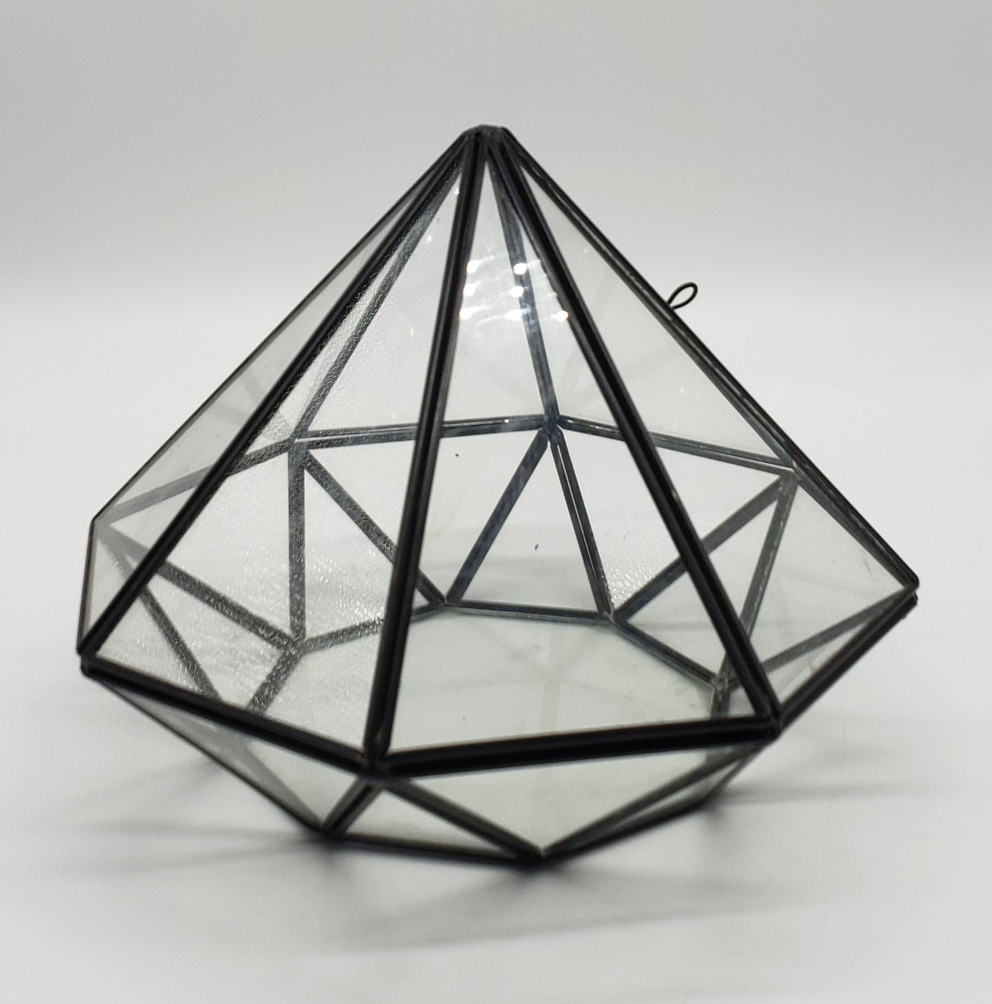Geometric diamond terrarium plant holder
