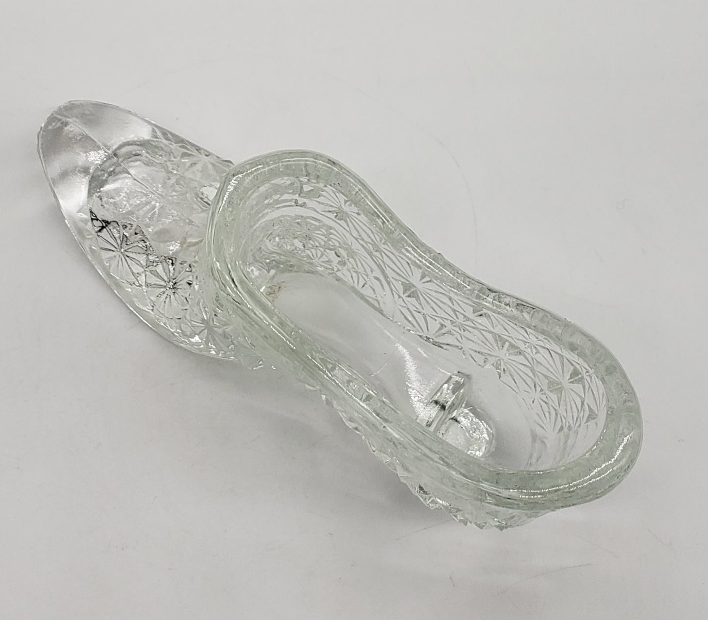 Fenton Clear Button & Daisy Glass Shoe
