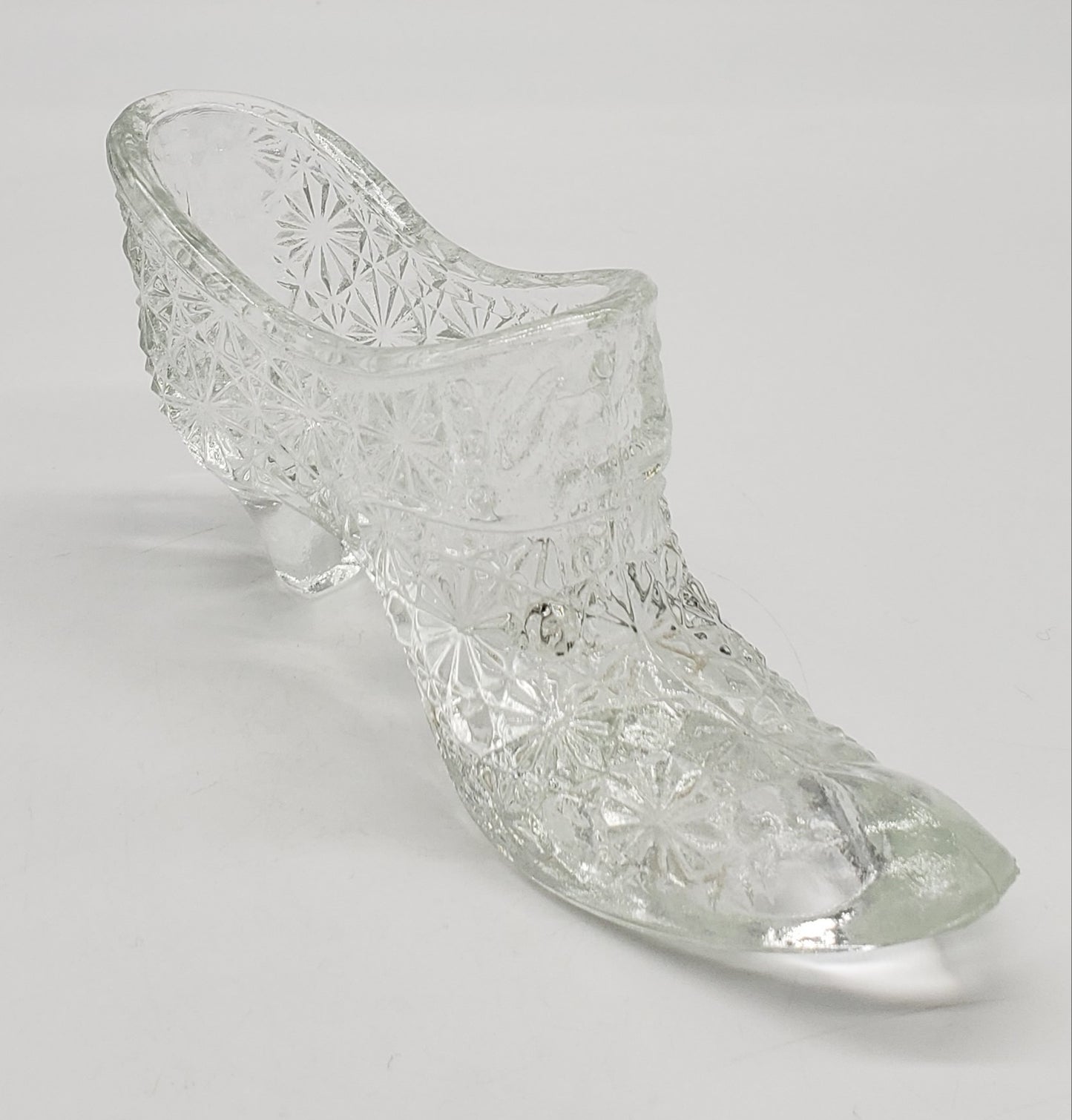 Fenton Clear Button & Daisy Glass Shoe