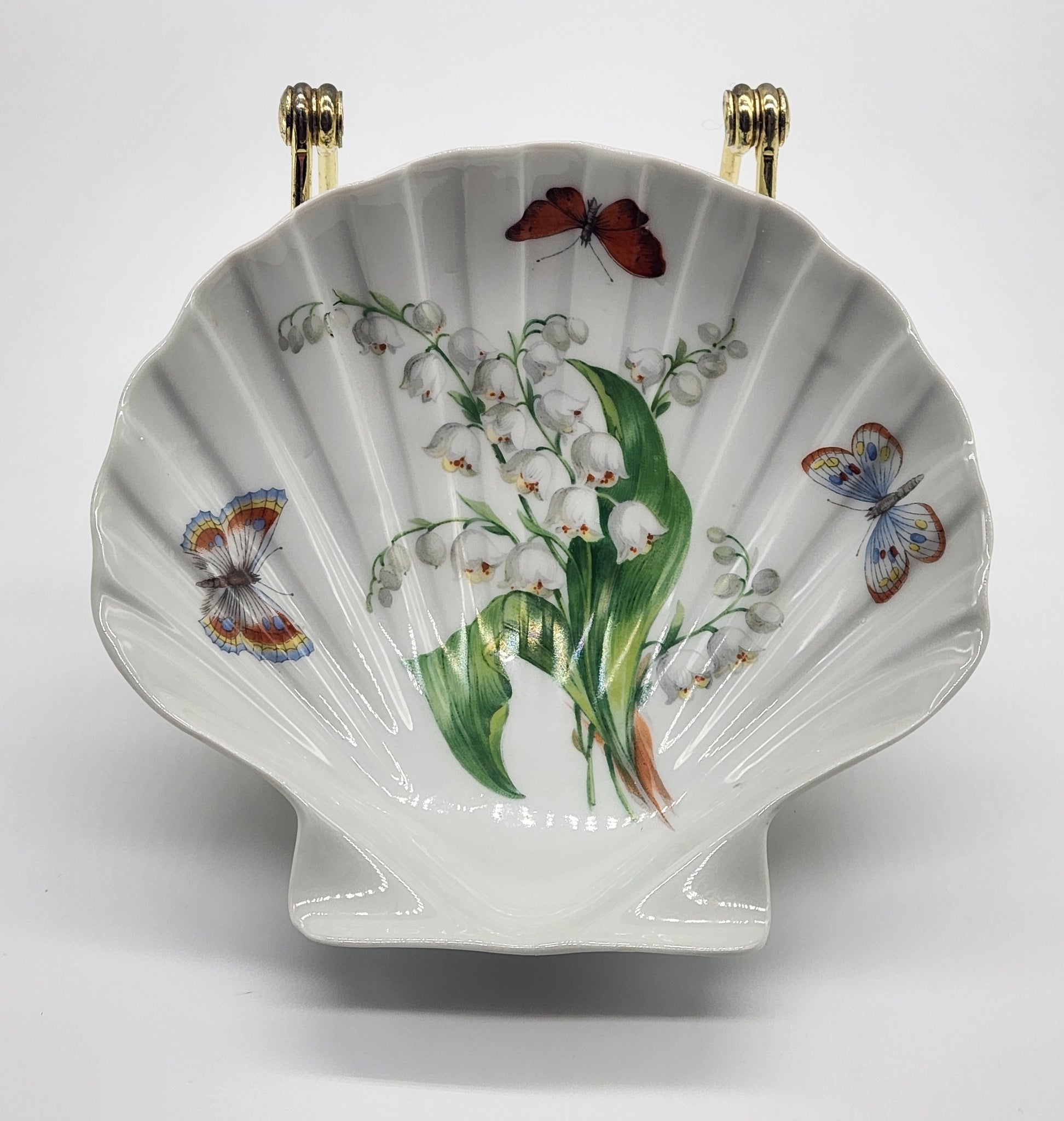 Limoges Vintage Shell-Shaped Porcelain Jewelry Dish with Floral Design –  PF's Peculiar Finds