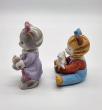 Load image into Gallery viewer, Vintage Pair of Bronson Collectibles BC Porcelain Cat Figurines
