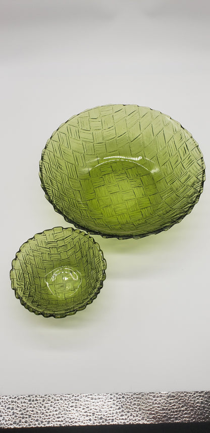 Avocado Green Glass Serving Chip and Dip Set - 1950s Basket Weave Pattern