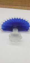 Load image into Gallery viewer, Murano Glass Blue &amp; White Ruffled Pedestal Napkin Holder
