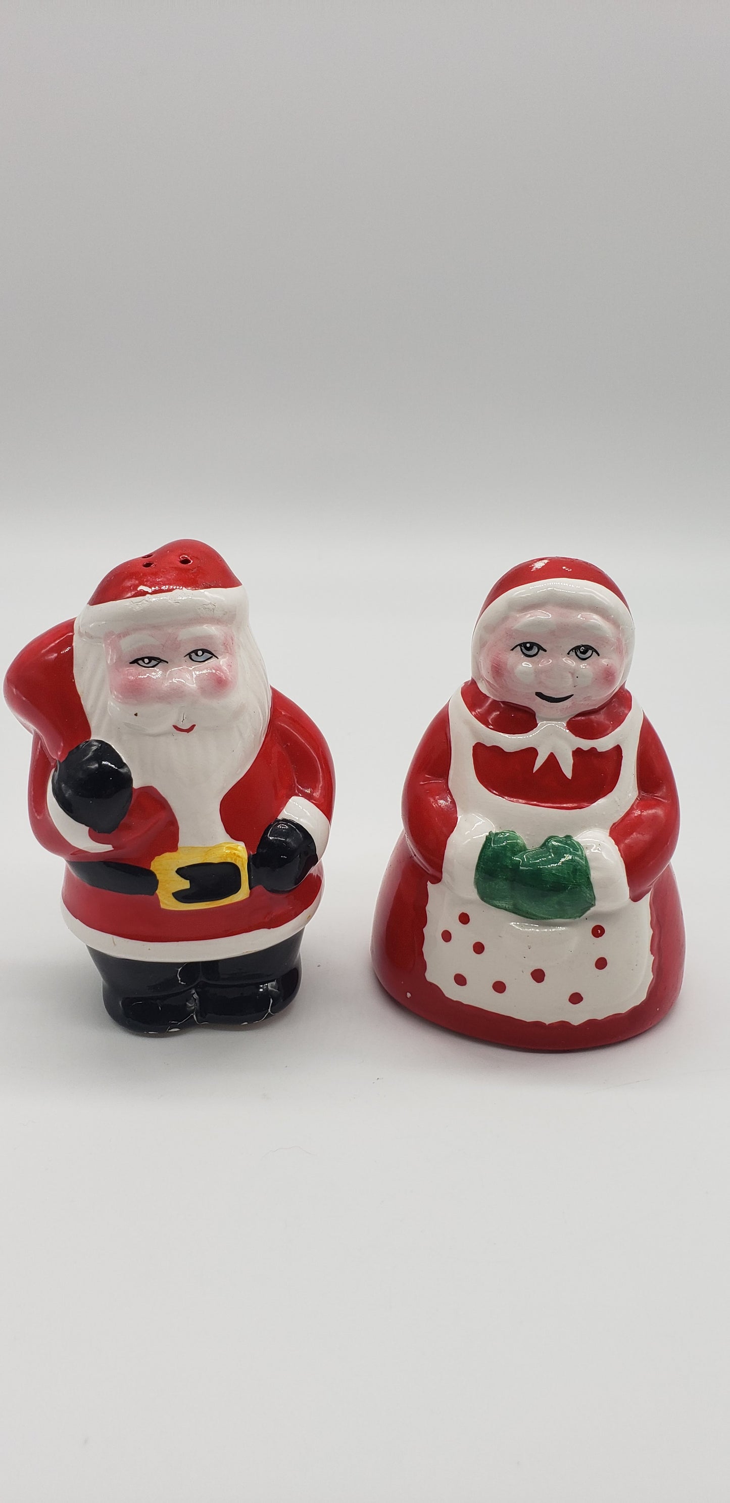 Santa and Mrs Claus Salt & Pepper Shakers