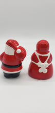 Load image into Gallery viewer, Santa and Mrs Claus Salt &amp; Pepper Shakers
