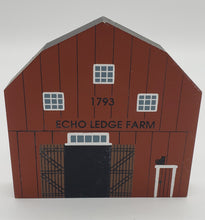 Load image into Gallery viewer, The Cat&#39;s Meow 1992 American Barn Series Vermont Barn
