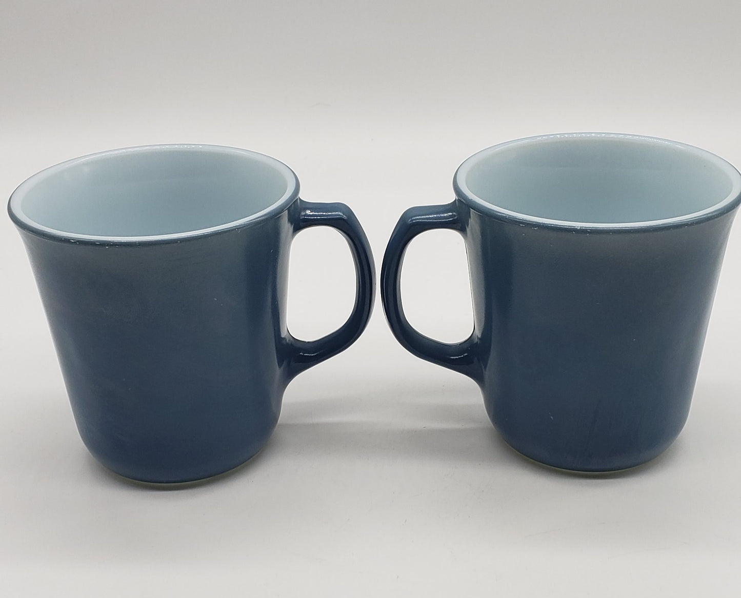 Pyrex Mugs D-handle, Set of 2