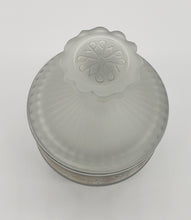 Load image into Gallery viewer, Daisey Frosted Glass with gold trim lidded dish
