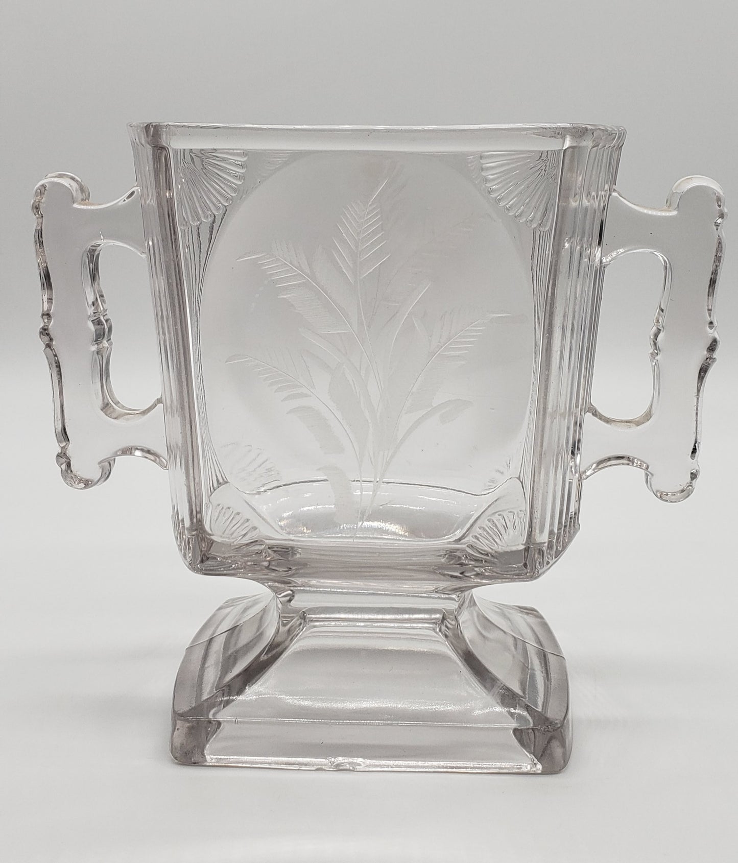 Central Glass Company, Number 730, Paneled Rib Shell, Open Sugar,